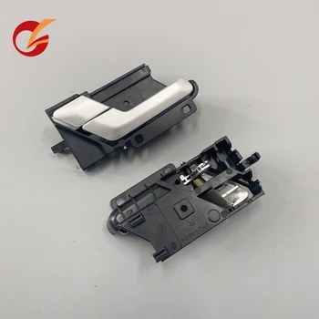 използва се за вътрешни дръжки на предните врати на китайската марка фотон trolley G7 L/R и черно със сребристо-сиви вътрешни детайли на отворени врати